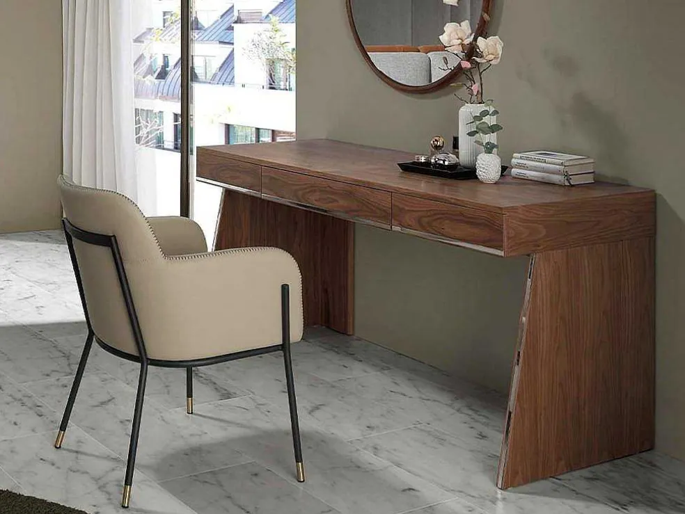 Bureau In Walnoothout 3217 Angel Cerda