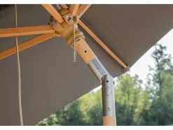 Corypho Parasol Met Kantelfunctie Grijs.
